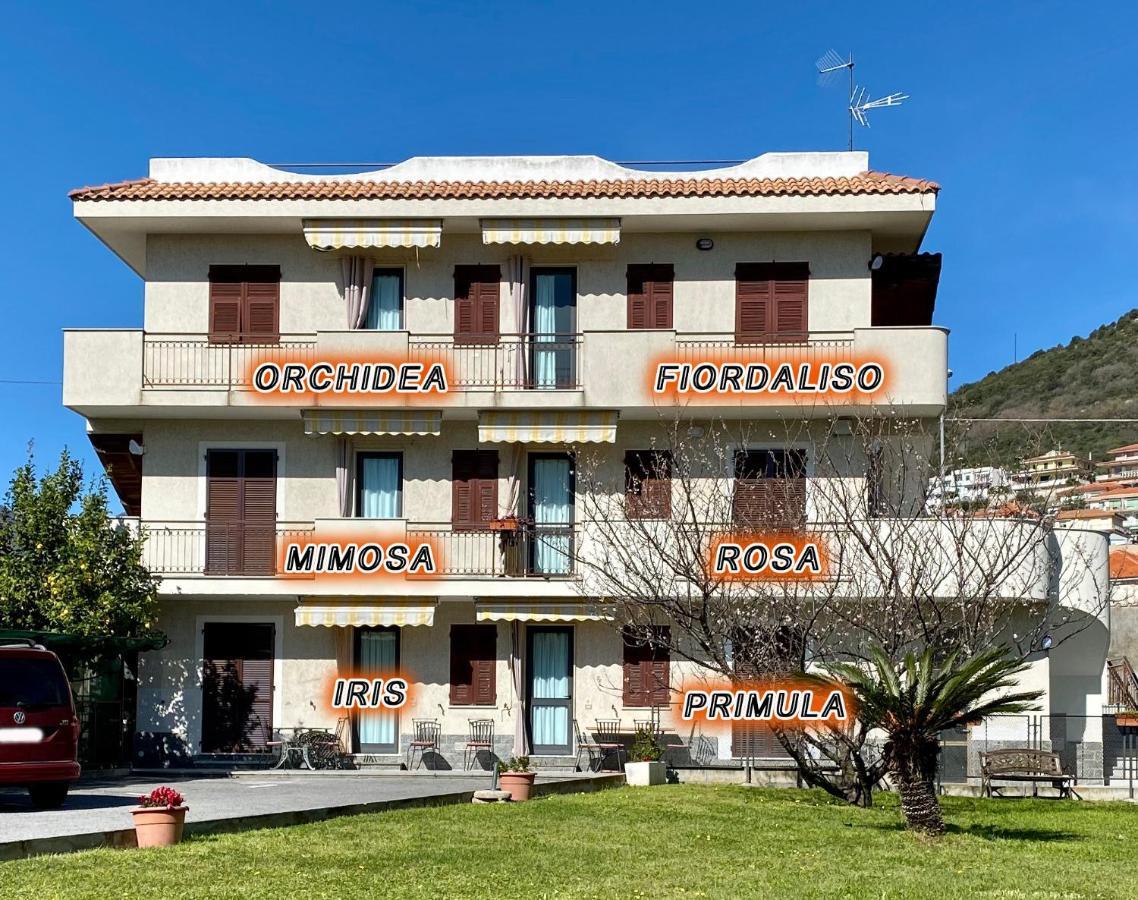 Aparthotel I Fiori Di Pietra Pietra Ligure Zewnętrze zdjęcie